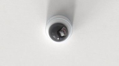 Tavanda güvenlik kamerası ya da CCTV kamerası