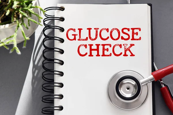 Glucose Vizsgálat Szavak Egy Jegyzetfüzetben Sztetoszkóp Mellett — Stock Fotó