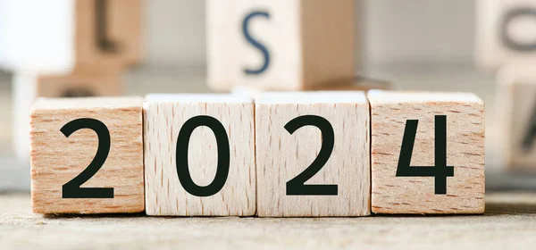 2024 Rok Tekst Ułożony Drewnianych Klocków — Zdjęcie stockowe