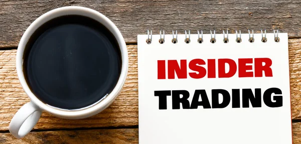 Insider Trading Wörter Einem Notizbuch Auf Einem Holztisch — Stockfoto