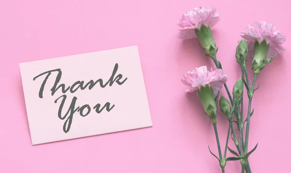 Bedankt Kaart Roze Achtergrond Bloemen Schrijven — Stockfoto