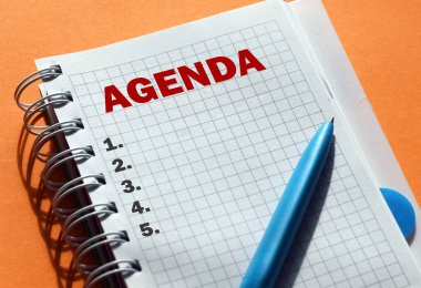 Takvimdeki AGENDA kelimesi. İş kavramı.