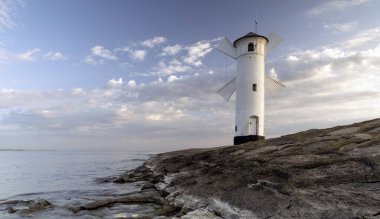 Stawa mlyny deniz feneri gün doğumunda, winoujcie, Polonya