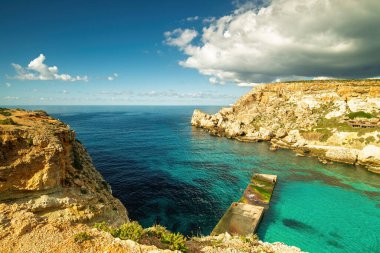Malta 'nın nefes kesici kıyı manzaraları: Kayalıklar, Kayalar ve Deniz