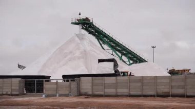 Kaya tuzu madenciliği 