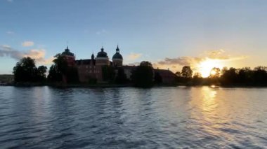 Gripsholm kalesi Mariefred, İsveç 'te yer almaktadır.