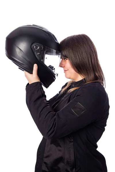 Сорокалетняя Женщина Мотоциклетной Куртке Держащая Мотоциклетный Шлем Голове Изолированная Белой — стоковое фото