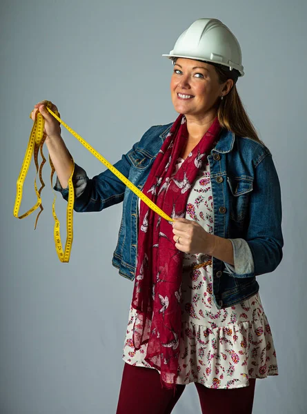 Forty Year Old Woman Wearing Bohemian Style Clothing Hard Hat — Stock Photo, Image