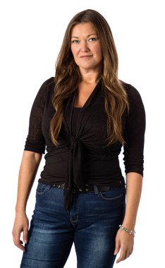 Beyaz bir arka planda 40 yaşında bir kadının portresi.