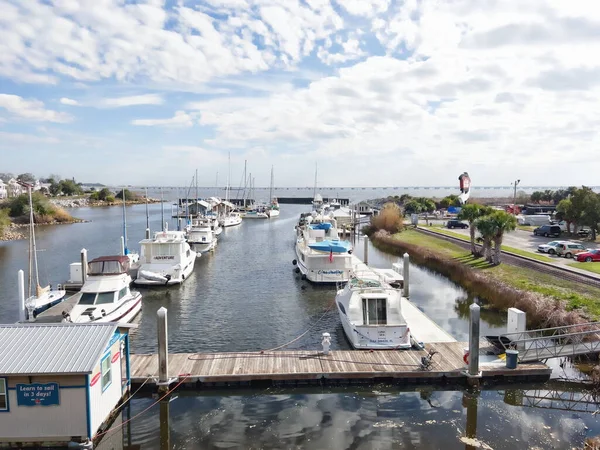 Båtar Dockade Sevillas Hamn Marina Pensacola Bay Florida — Stockfoto