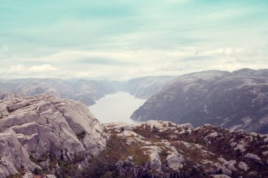 Norveç fiyordunun üst görünümü