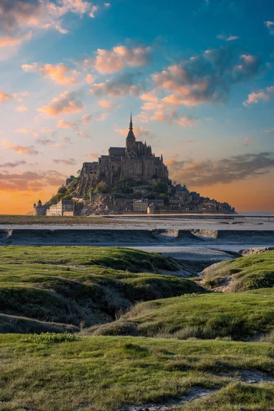 Michael Archangel Mont Saint Michel 法国北部Normandy的Mont Saint Michel山的本笃会男子修道院 — 图库照片