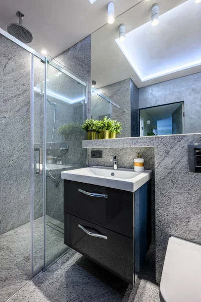 Moderno Cuarto Baño Pequeño Elegante Apartamento Con Acabado Mármol — Foto de Stock