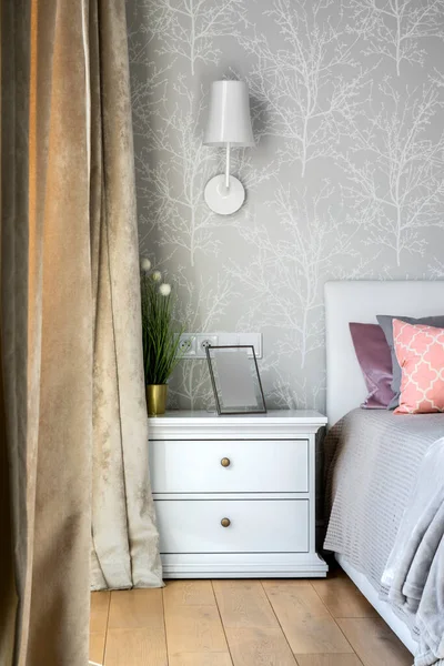 Modern Interior Design Bedroom Silver Finishing Wooden Floor — Stock Photo, Image