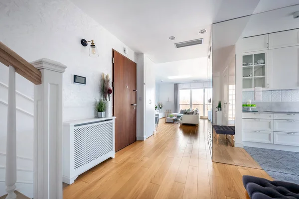 Diseño Interior Moderno Cocina Abierta Apartamento Acabado Blanco —  Fotos de Stock