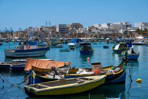 Παραδοσιακά Αλιευτικά Σκάφη Στο Μεσογειακό Χωριό Marsaxlokk Μάλτα — Φωτογραφία Αρχείου