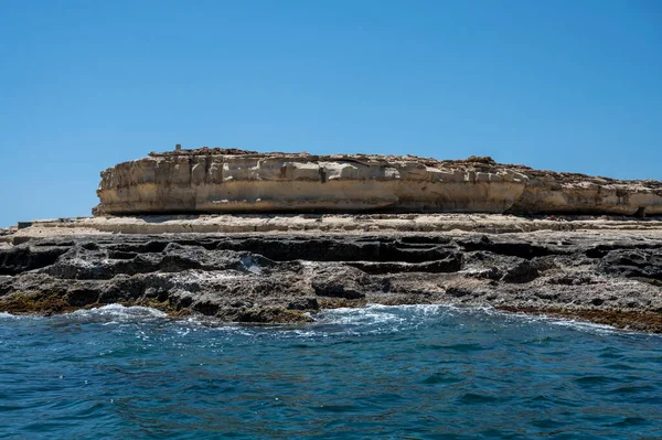 Felsige Küste Der Nähe Des Mediterranen Dorfes Marsaxlokk Insel Malta — Stockfoto