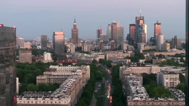 Widok Lotu Ptaka Centrum Warszawy Podczas Zachodu Słońca — Wideo stockowe