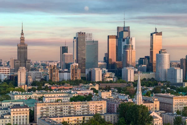 Günbatımında Varşova Şehrinin Hava Insansız Hava Aracı Panoraması Varşova Nın — Stok fotoğraf