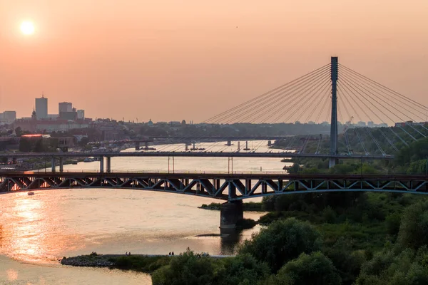 Varšavské Panorama Nad Řekou Vislou Poniatowským Mostem Během Západu Slunce — Stock fotografie