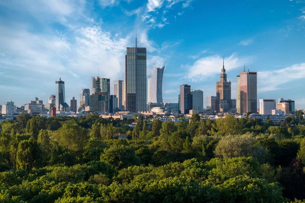 Panorama Aéreo Cidade Varsóvia Durante Pôr Sol Vista Pole Mokotowskie — Fotografia de Stock