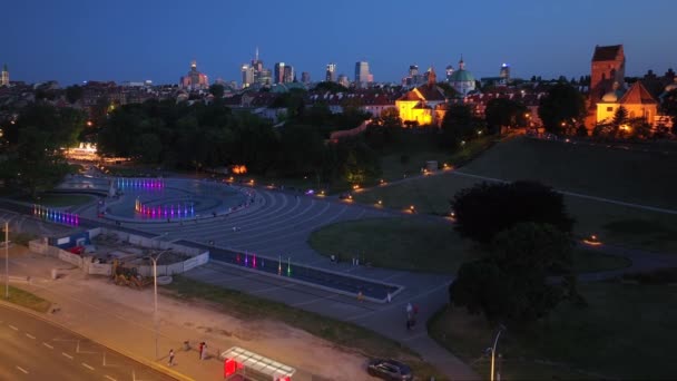 Nocna Panorama Starego Miasta Centrum Warszawy Perspektywy Drona Podczas Zachodu — Wideo stockowe
