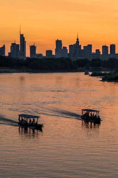 Varsovia Panorama Ciudad Sobre Río Vístula Durante Puesta Del Sol — Foto de Stock
