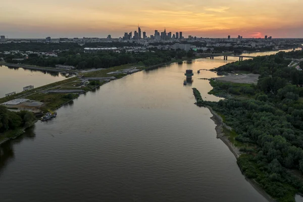 Kota Warsawa Panorama Atas Sungai Vistula Selama Matahari Terbenam — Stok Foto