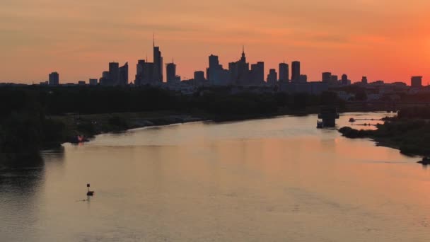 Warschau Stad Panorama Rivier Vistula Bij Zonsondergang — Stockvideo