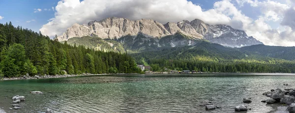 Jezero Eibsee Horou Zugspitze Bavorských Alpách Německo Evropa — Stock fotografie