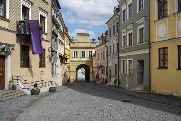 Güneşli Bahar Gününde Lublin Eski Kasabası Ndaki Geleneksel Renkli Konutların Telifsiz Stok Fotoğraflar