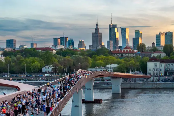 바르샤바 폴란드 2024년 바르샤바 시내의 파노라마 전망은 4월에 새롭게 오픈한 스톡 이미지