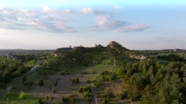Czestochowa yakınlarındaki Olsztyn Kalesi harabeleri, Cracow-Czestochowa Upland 