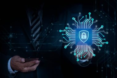 İş adamı kilit simgesine dokunuyor. Sanal ekranda Siber Koruma Veri Güvenliği İnternet Mahremiyeti İnternet Teknolojisi Konsepti.