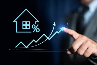 Mülk değerini, yeni evi, faiz oranını, mortgage kredisini, yatırım planlama, iş yeri gayrimenkullerini analiz etmek için iş adamı el işaretleme grafiği ok ikonu.