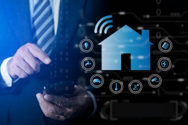 Adamın el işi siparişler akıllı ev işi akıllı telefon uygulaması dokunmatik ekranda akıllı ev konsepti