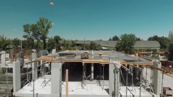 Építkezés Alatt Álló Lakótelep Épülete Építőipari Dolgozók — Stock videók