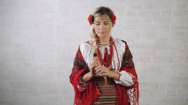 Українські Жінки Національній Сукні Українська Дівчина Вишиванці Війна Україні — стокове відео
