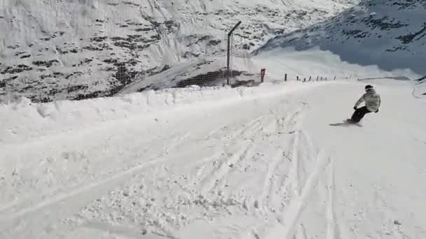 Snowboard Bergen — Stockvideo