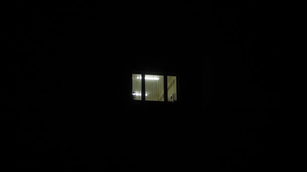 公寓楼里的灯 — 图库视频影像