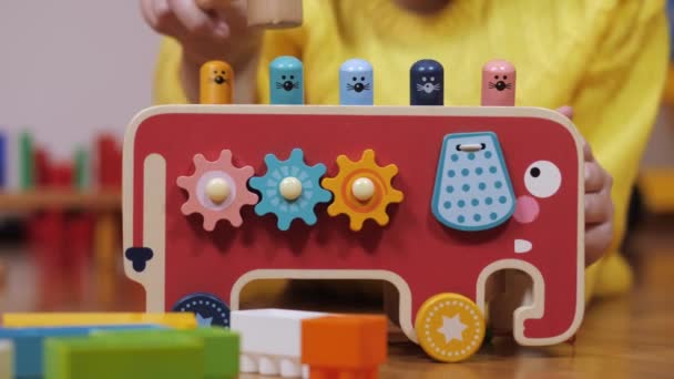 Toddlers Build Tower Kindergarten Child Playing Colorful Toys — 비디오