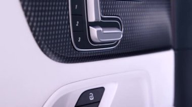 Prestij salonu modern araba. Prestijli lüks modern araba..