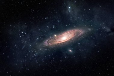 Andromeda Galaksisi derin uzay astrofotoğrafçılığı, galaktik komşumuzun görkemli kozmik bir sahnesi.