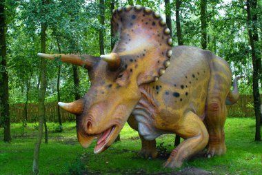 Dinozor Triceratops Jurassic Park 'ta dehşet verici, dinozor koleksiyonu