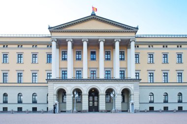 OSLO, NORWAY - AUGUST 26, 2016: Front view of The Royal Palace in Oslo, Guardsman and sentry boxes 