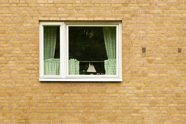 Okno Nowoczesnego Mieszkania Malmö Szwecja — Zdjęcie stockowe