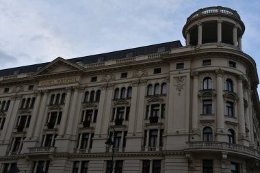 3 Temmuz 2022 'de Polonya' nın Varşova şehrinde bulunan Bristol Oteli, Lüks Koleksiyon Oteli.