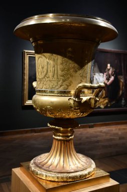 VARŞAN, POLAND - 10 Temmuz 2022 'de Polonya' nın Varşova kentindeki Ulusal Müze. 