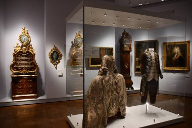 VARŞAN, POLAND - 10 Temmuz 2022 'de Polonya' nın Varşova kentindeki Ulusal Müze. 