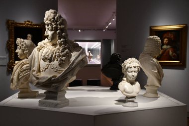 VARŞAN, POLAND - 10 Temmuz 2022 'de Polonya' nın Varşova kentindeki Ulusal Müze. 